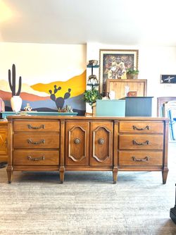 MCM Wood Dresser / Buffet / Sideboard / Entertainment Center / TV Stand!