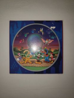DISNEY - CELEBRATE THE FUTURE HAND IN HAND - 2000 HOLIDAY ORNAMENT
 - #1