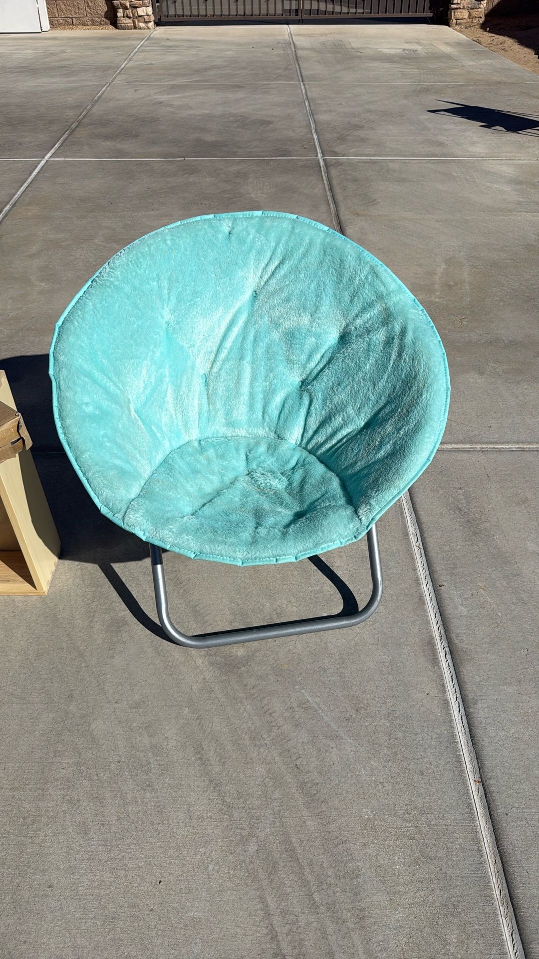 Saucer chair For Kids
