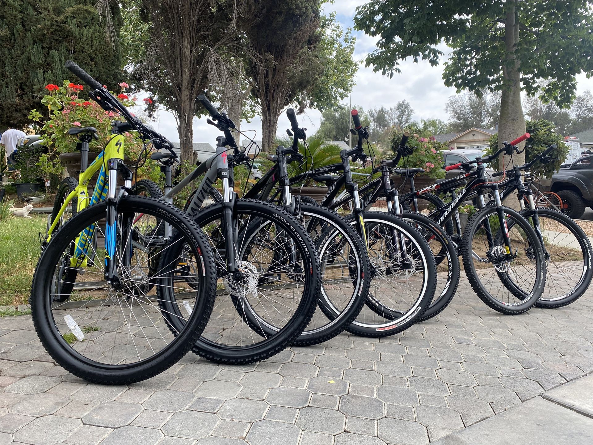Mountain Bikes Like New
