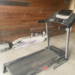 ProForm 305 CST Folding Treadmill