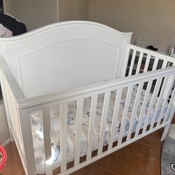 Baby Crib 