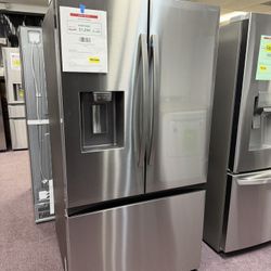 Refrigerator, Samsung New Open Box 36” Fridge
