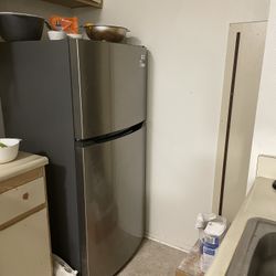 Frigidaire Double Door Refrigerator