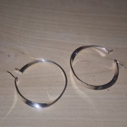 Woman's Silver Ear Rings