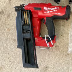 Milwaukee Nail Gun 