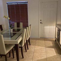 Cindy Crawford Dinning Table