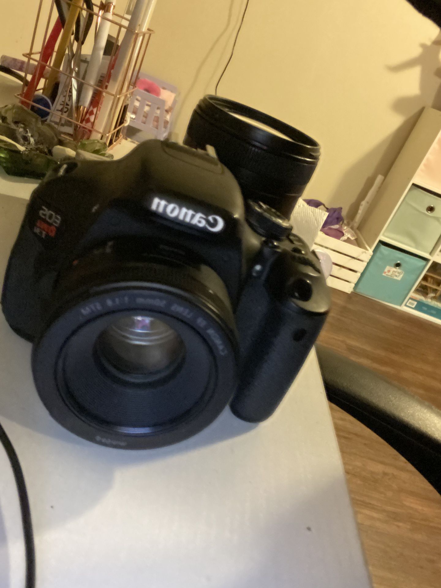 canon t3i with lens