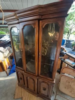 Beautiful China hutch need gone
