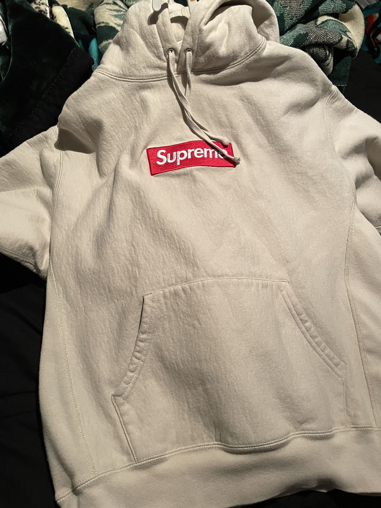 Supreme Sweater Medium
