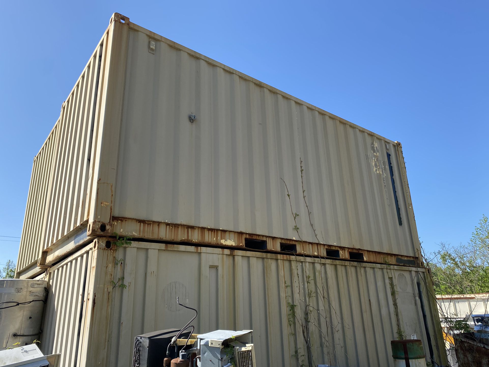 20 ft Finished Interior Insulated Wall Storage Container / Shed 