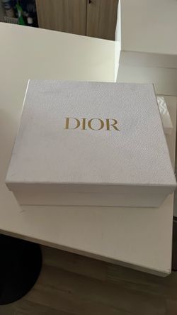 Dior box