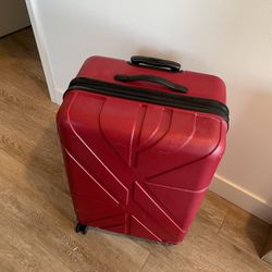 Ben Sherman Upright Rolling XL Suitcase 