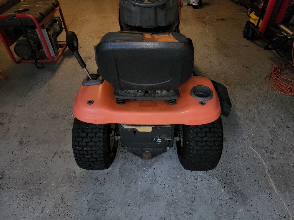 Husqvarna 42 Inch Riding Mower for Sale in Bartow, FL OfferUp