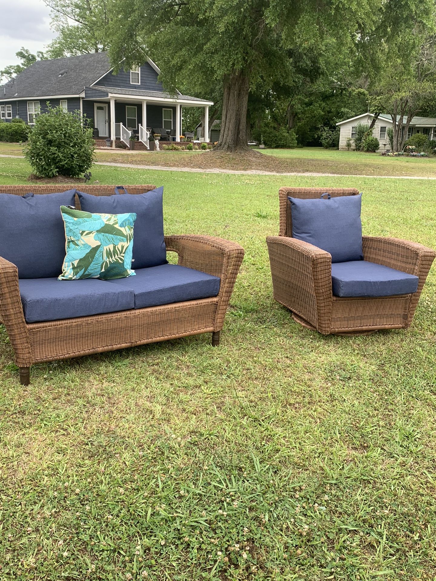 Wicker Set With Rocker