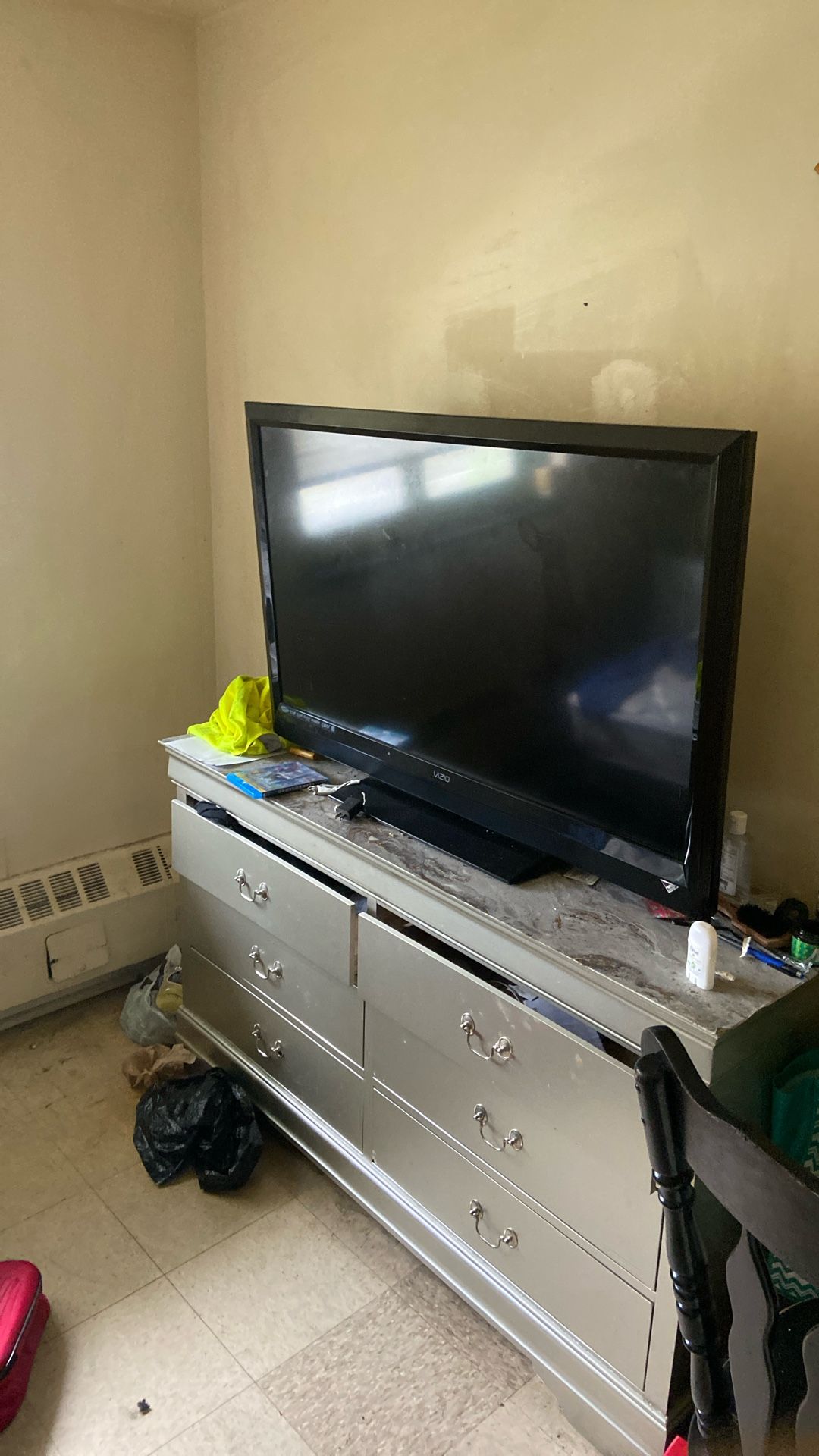 2 45’ Inch TVs