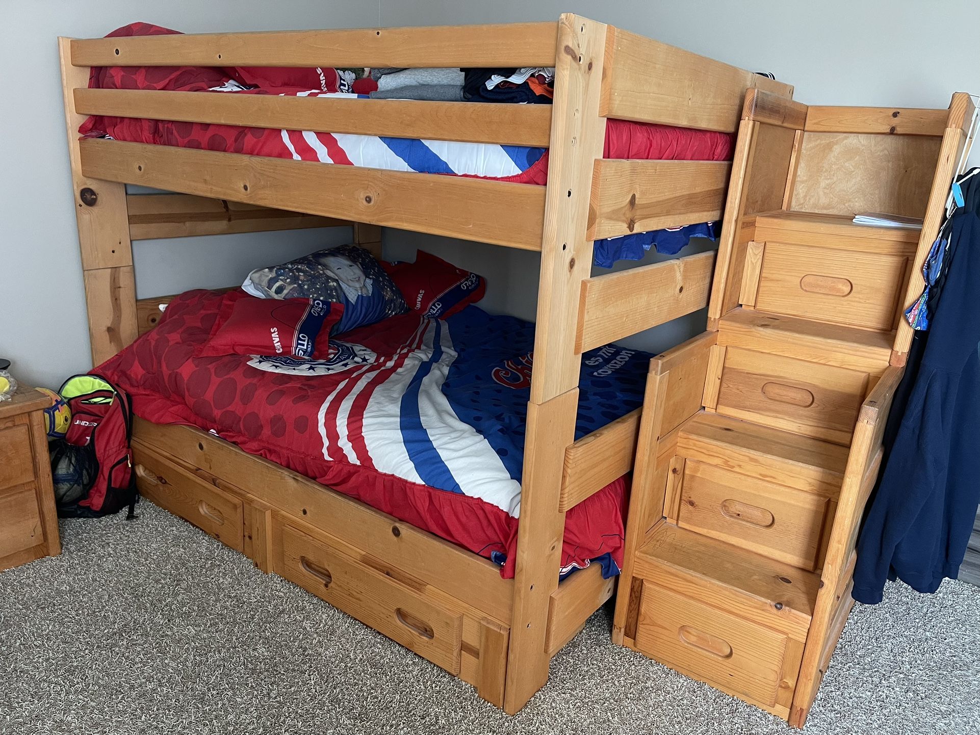 FULL/FULL BUNK BED WITH STAIRS & DRAWERS