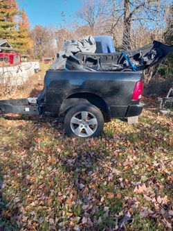 Twenty sixteen six foot dodge truck bed