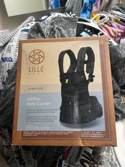 Airflow baby carrier