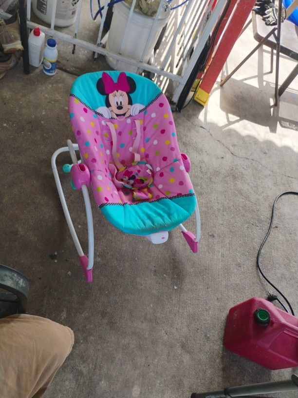 Minnie Mouse Bouncer 