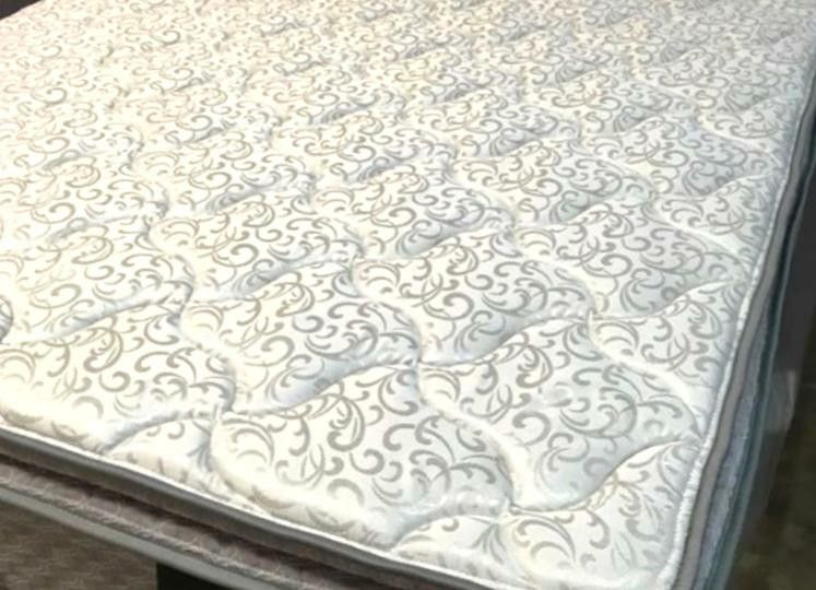 King Mattress, Take it with $40 down! Awesome Deal!