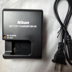 Nikon MH-35 Battery Charger