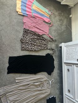 Maternity clothes