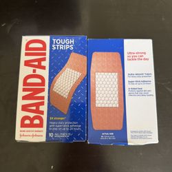 New Band-Aid Tough Strips Bandages - 10 All-One-Size per Box. Heavy-Duty Protection, Super Stick