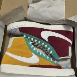 Nike Blazer Mid 77 Vintage Multi-Color Size 11