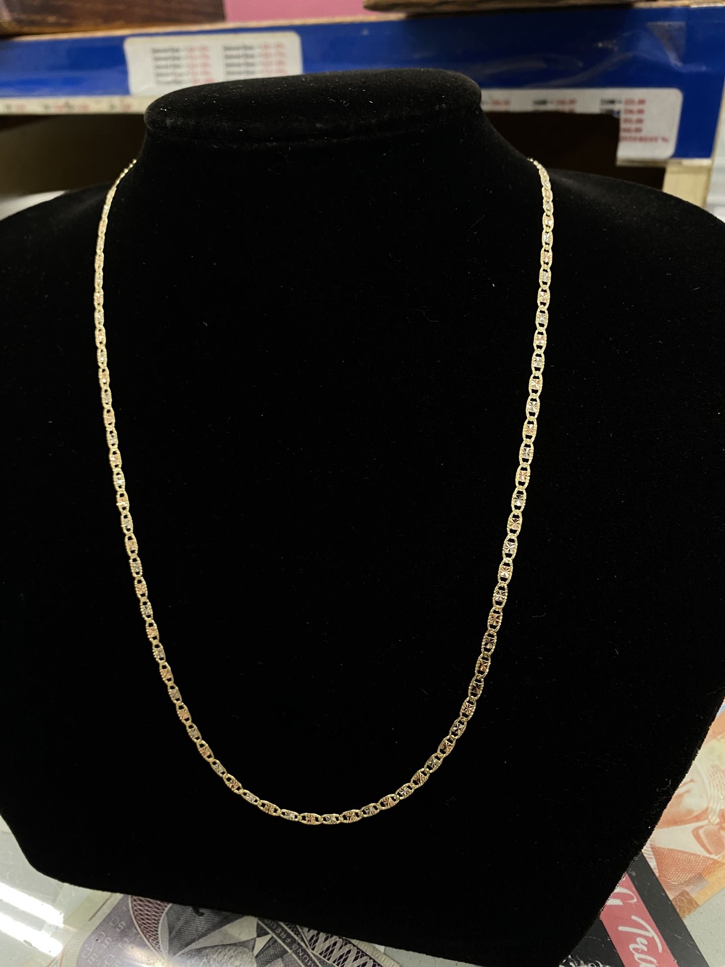 $550 Three Tone Gold Valentino Chain
