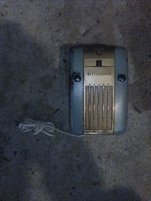 Westinghouse "Little Jewel" Or Refrigerator Radio