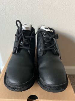 UGG. K NEUMEL II. Boy Size 5