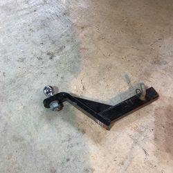 Heavy duty drop hitch with Ball