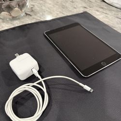 iPad Mini 3 64gb w/ Cell