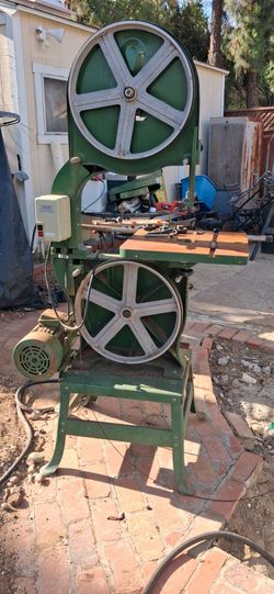 18" Grizzly band saw vintage