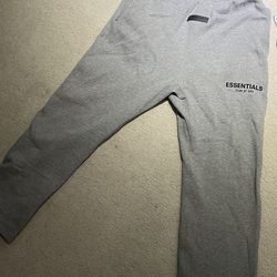 Essential sweats relaxed fit