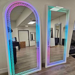 New BLUETOOTH a Hollywood make Up Mirror