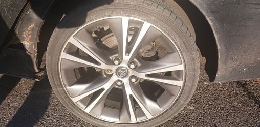 18' Toyota Camry Rings 2019