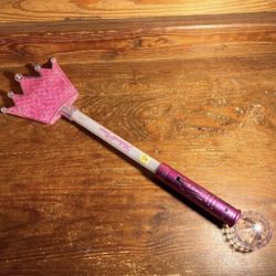 COLLECTIBLE Medieval Times Restaurant Electronic Light Up Wand Toy