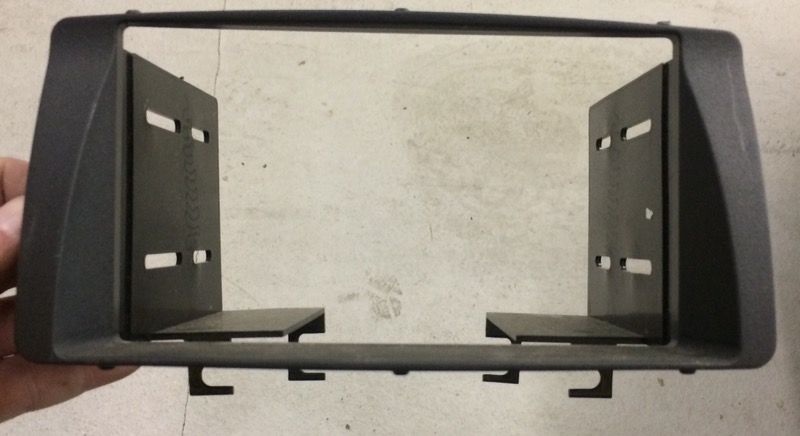 03-08 Toyota Corolla double din radio kit