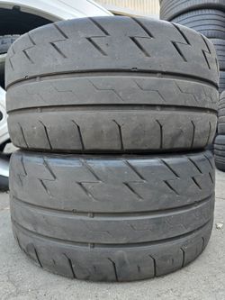 (2) 255 40 17 Nexen Tires