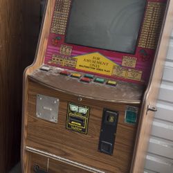 4 Slot Machines 