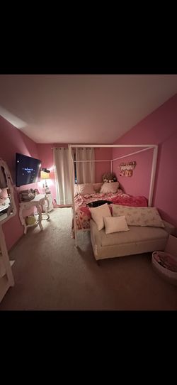 White Queen Size Canopy Bed Frame