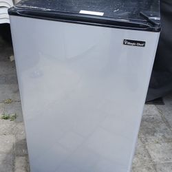 Magic Chef Fridge