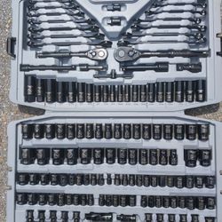 Husky PRO 135 Piece Pro Tool Set - Black Chrome Mechanics Laser-etched