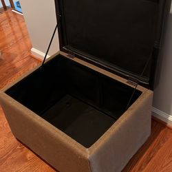 24x18x16 New Storage Ottoman/coffee Table 