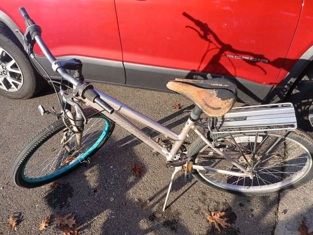 Older Specialized Expedition bike 26 Inch