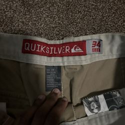 Khaki Quicksilver men shorts size 34