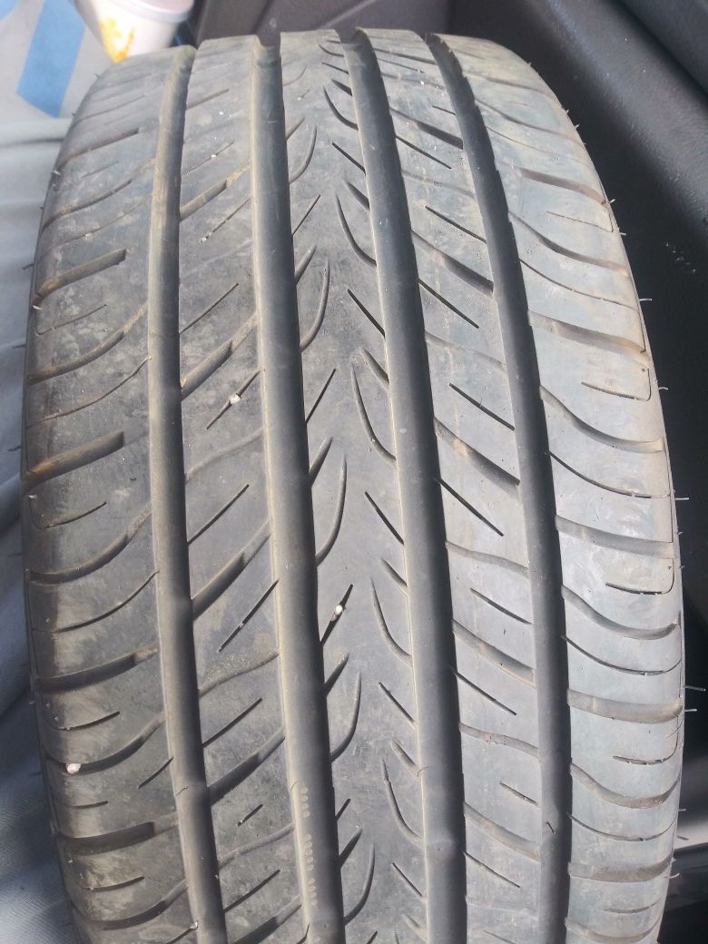 205 4017 1 tire. Bran new