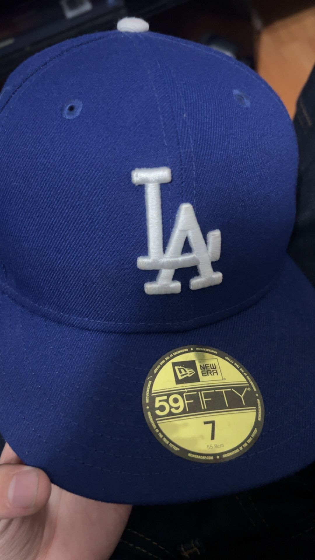blue la hat